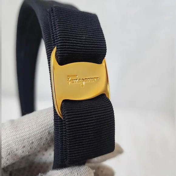 Auth Salvatore Ferragamo Bow Headband